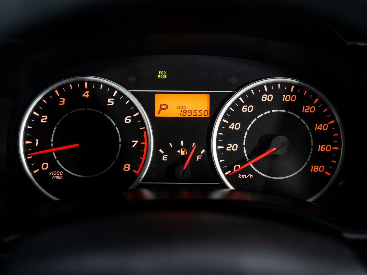 Toyota Wish 2009 - фото автомобиля