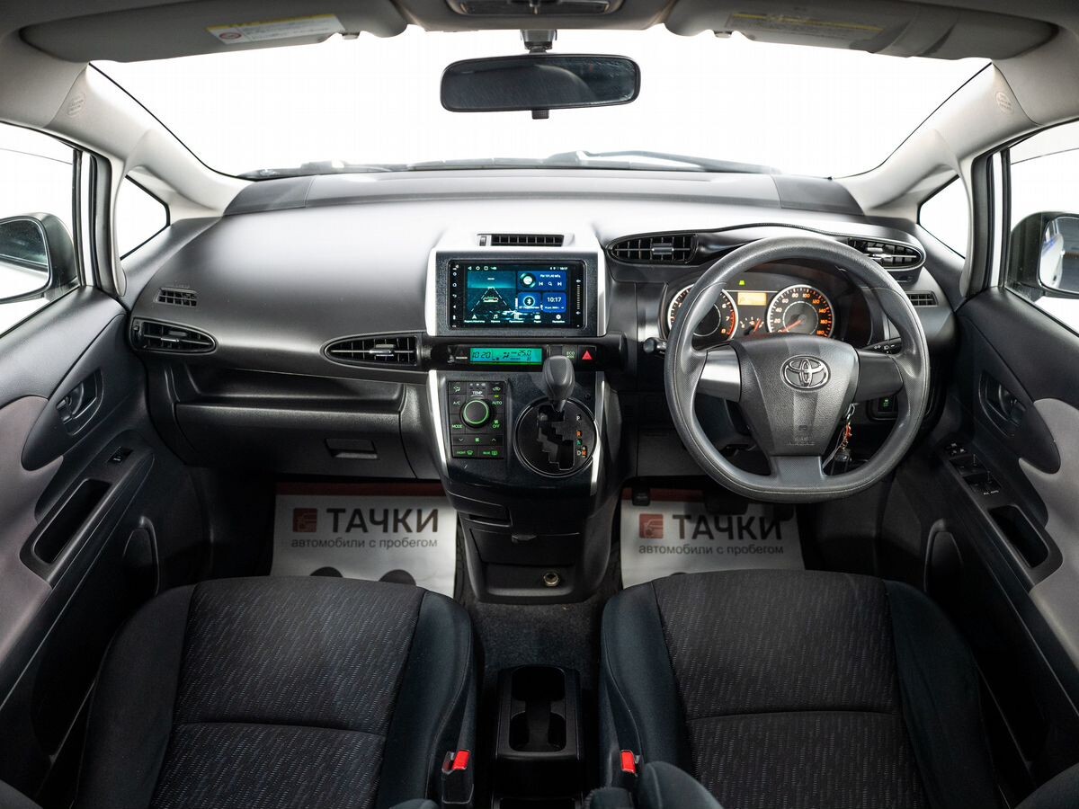 Toyota Wish 2009 - фото автомобиля