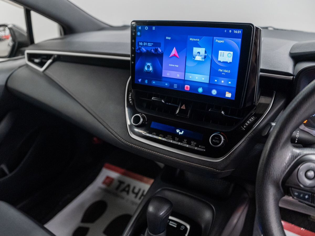 Toyota Corolla 2019 - фото автомобиля