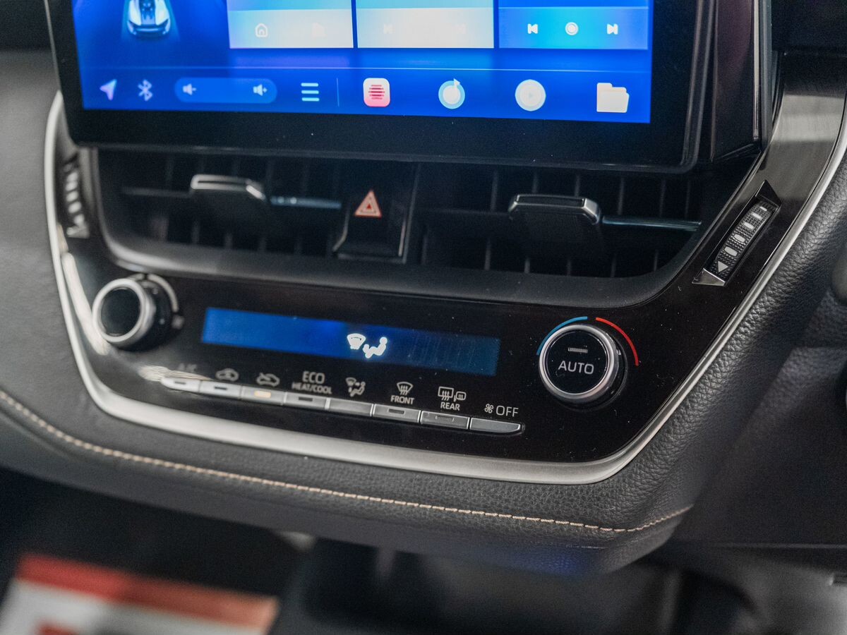 Toyota Corolla 2019 - фото автомобиля