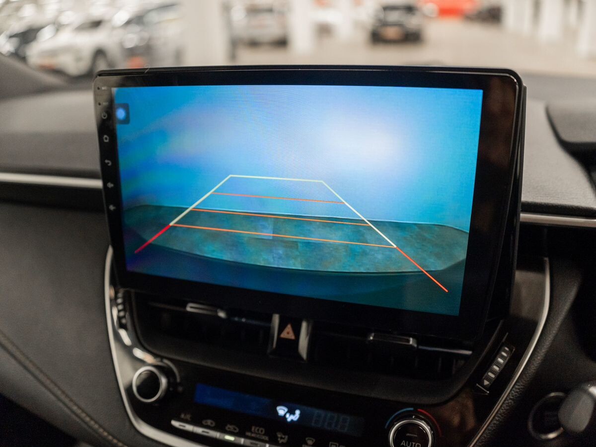 Toyota Corolla 2019 - фото автомобиля