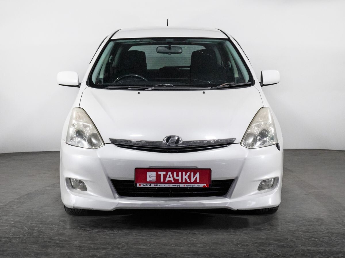 Toyota Wish 2003 - фото автомобиля