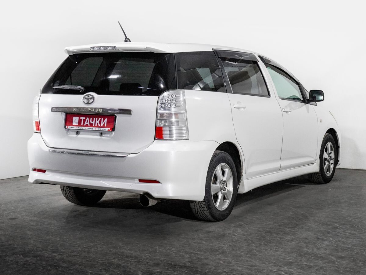Toyota Wish 2003 - фото автомобиля
