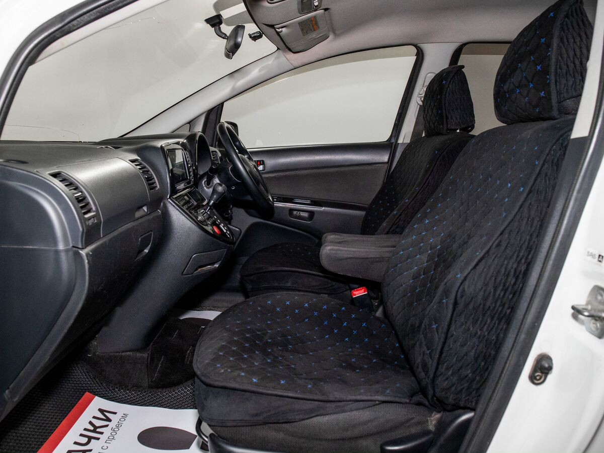 Toyota Wish 2003 - фото автомобиля