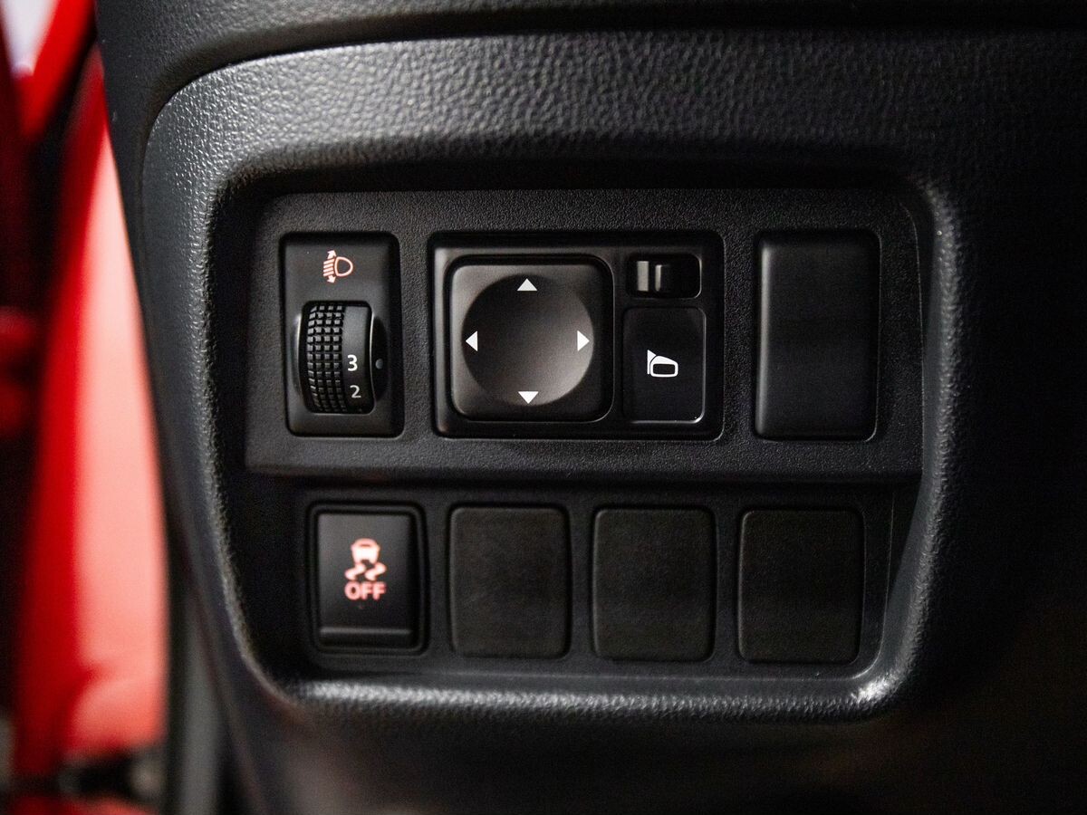 Nissan Juke 2014 - фото автомобиля