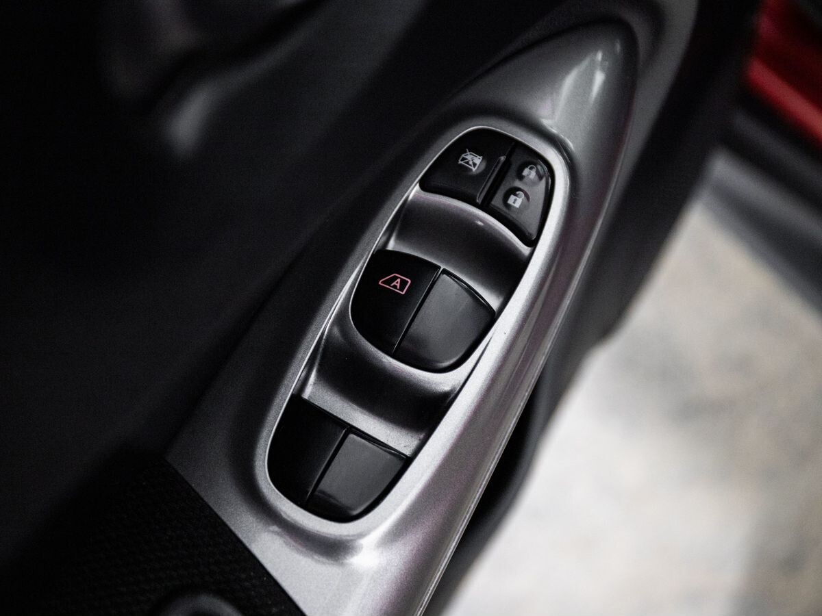 Nissan Juke 2014 - фото автомобиля