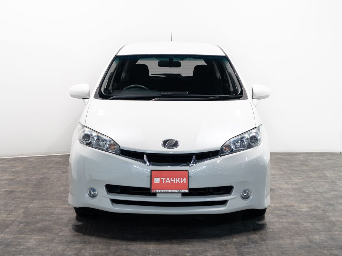 Toyota Wish 2010 - фото автомобиля