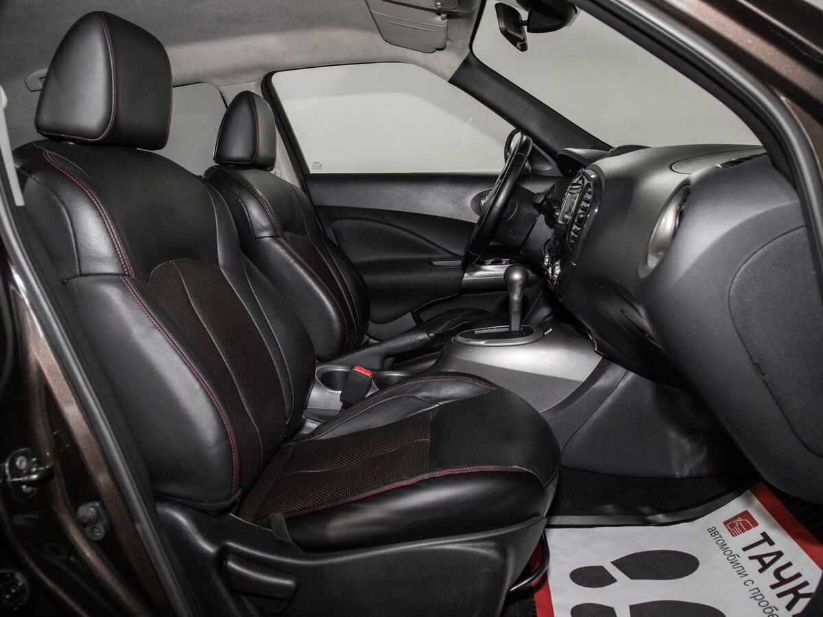 Nissan Juke 2012 - фото автомобиля