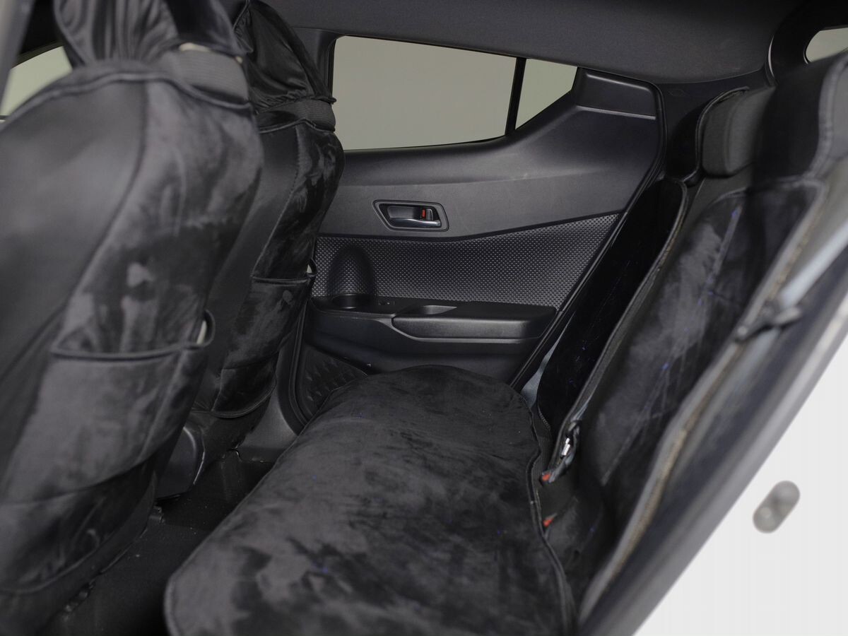 Toyota C-HR 2019 - фото автомобиля