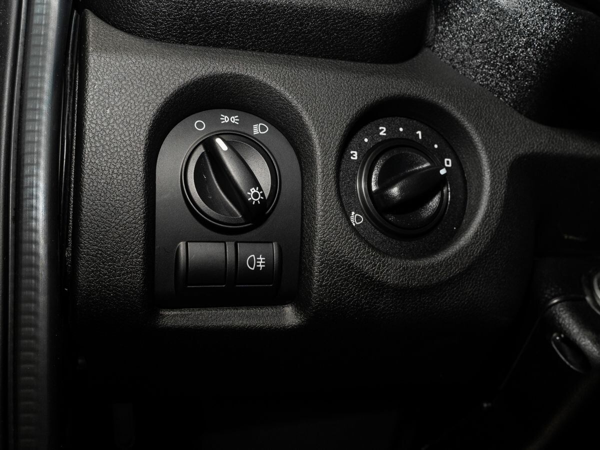 Lada (ВАЗ) Niva Legend 2025 - фото автомобиля