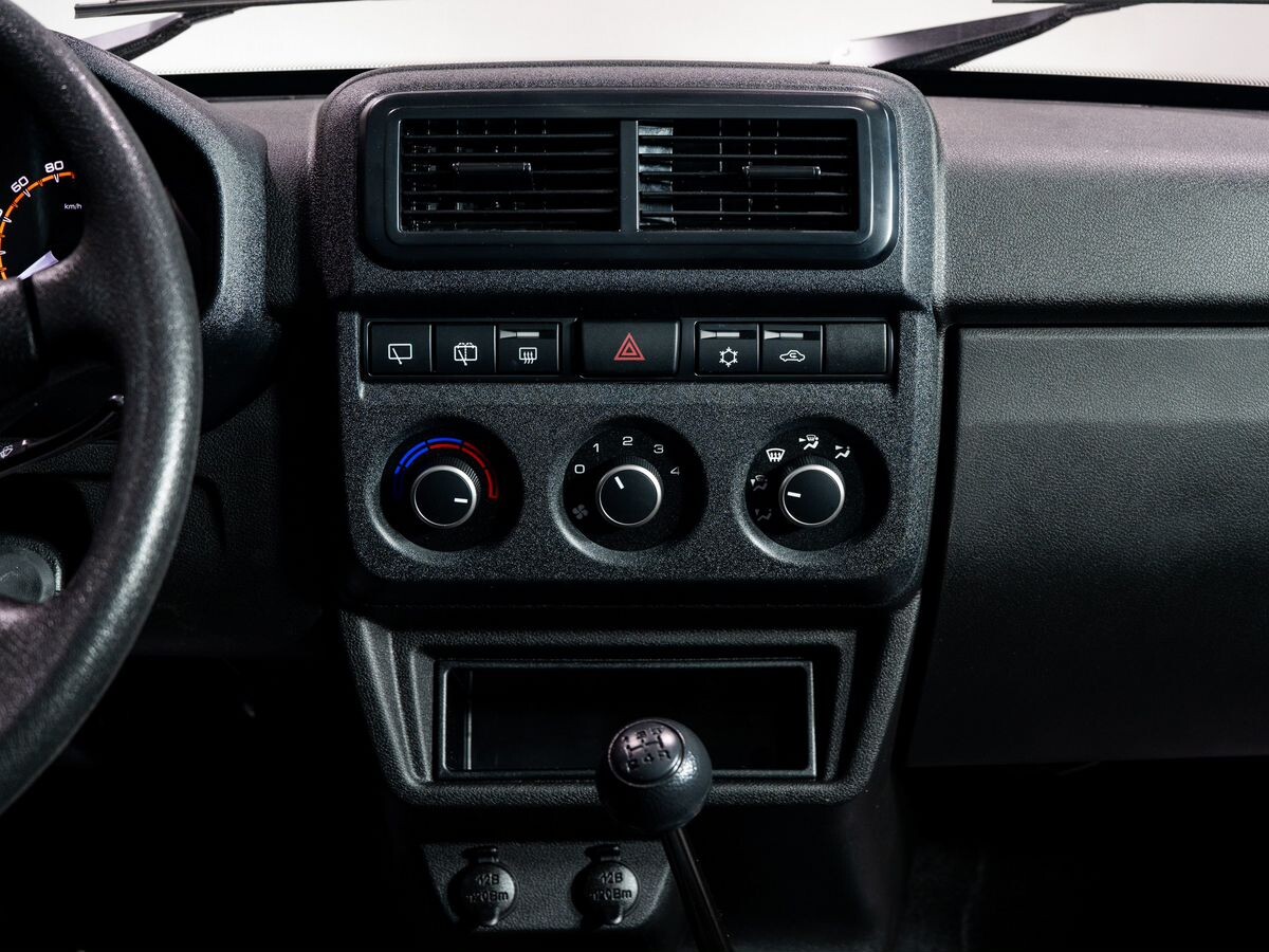 Lada (ВАЗ) Niva Legend 2025 - фото автомобиля