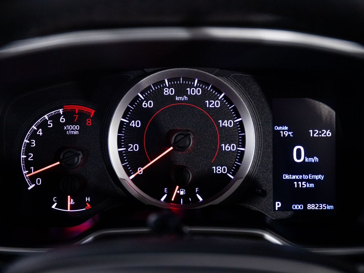 Toyota Corolla 2018 - фото автомобиля