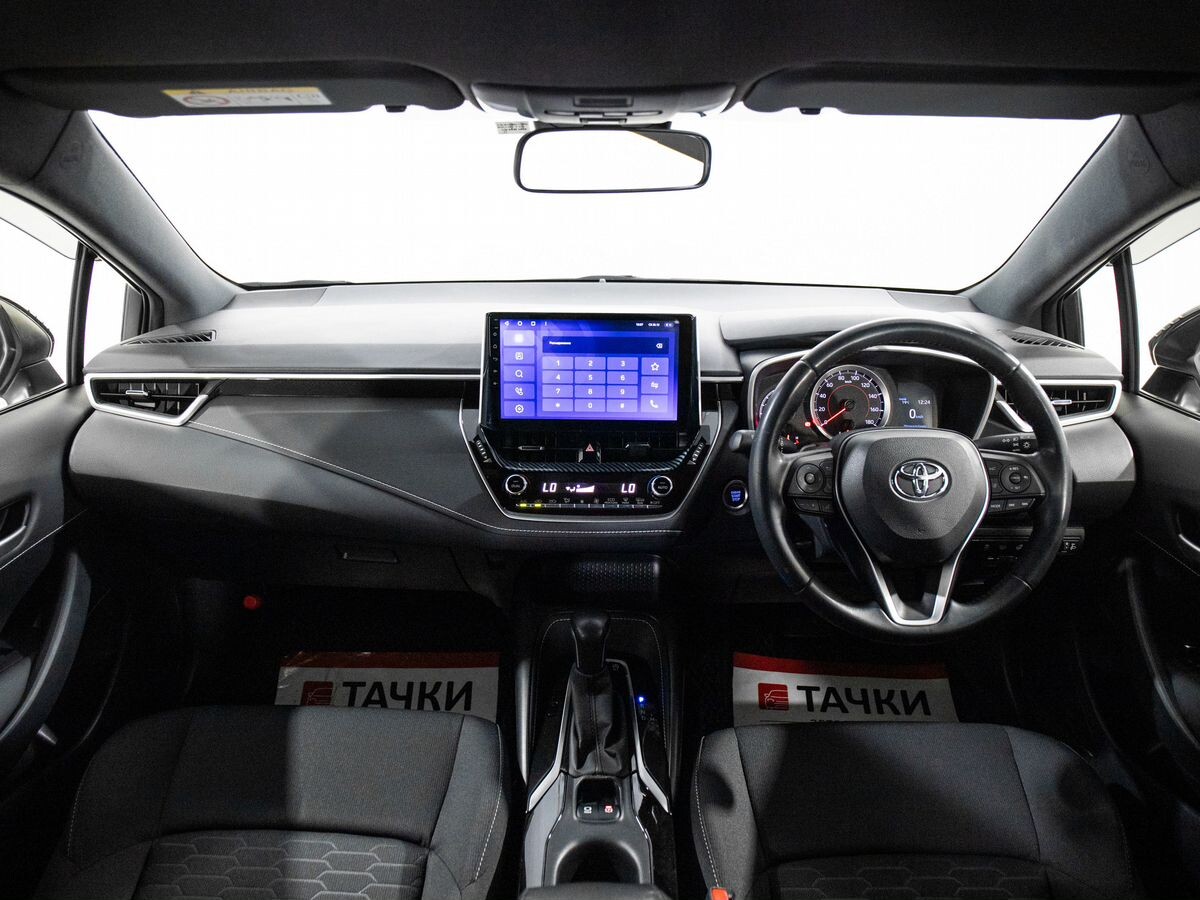 Toyota Corolla 2018 - фото автомобиля