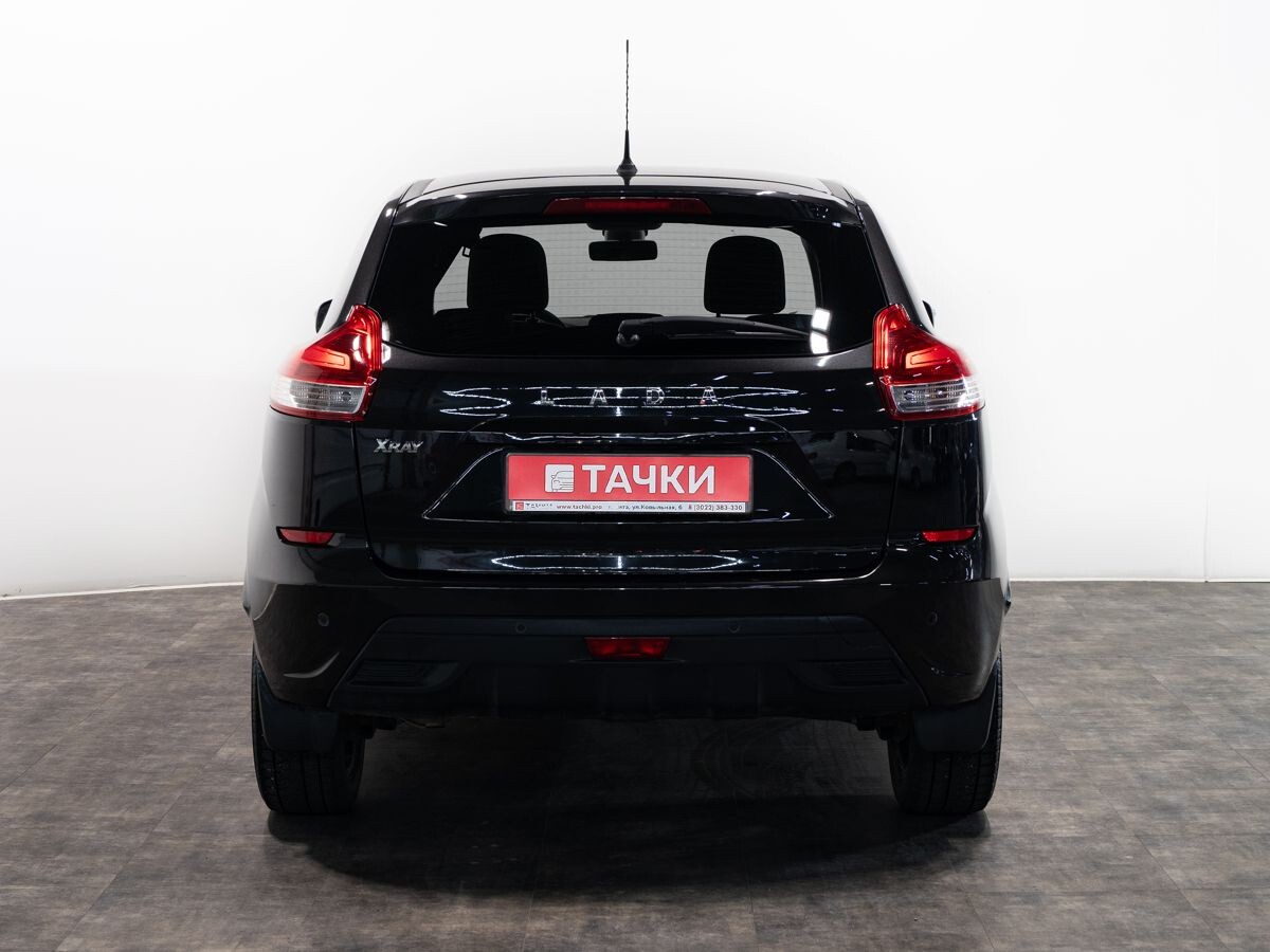 Lada (ВАЗ) XRAY 2017 - фото автомобиля