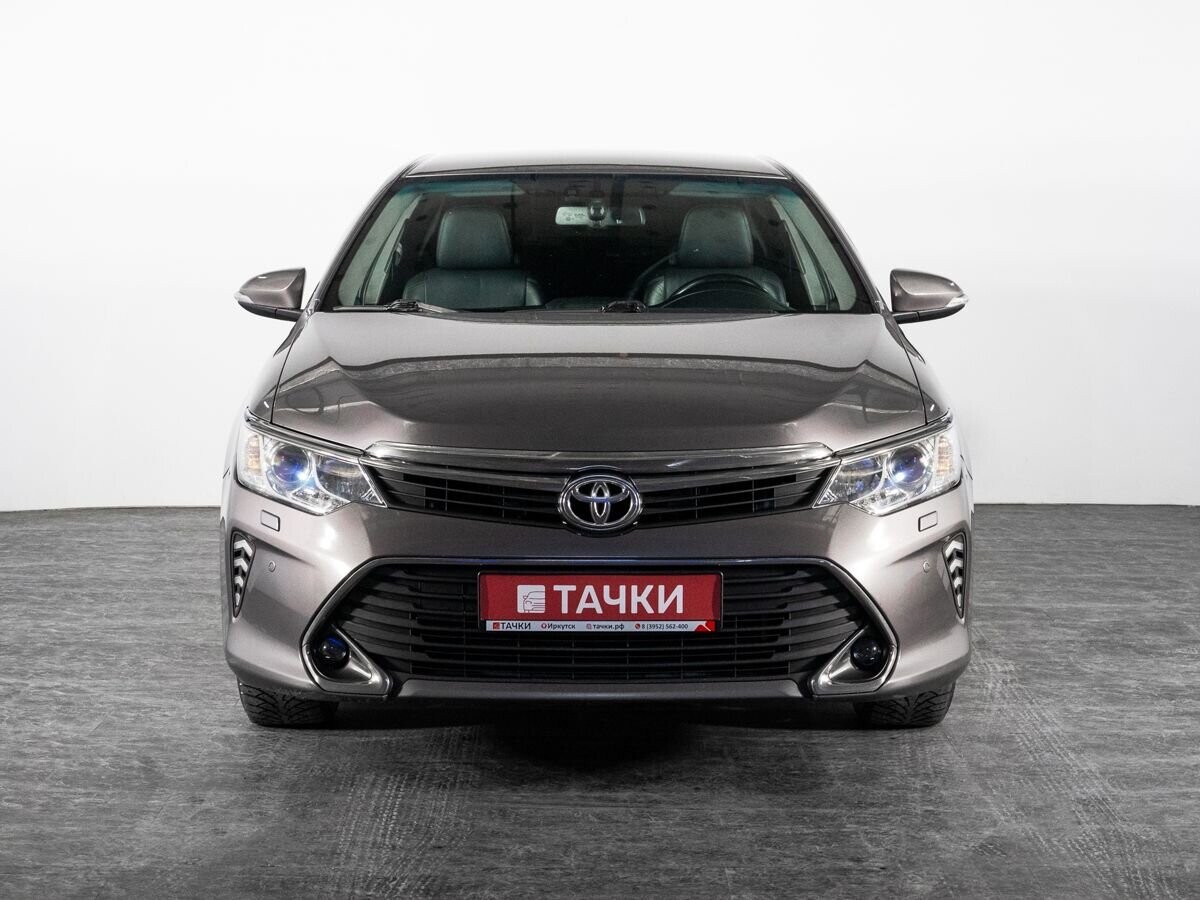 Toyota Camry 2015 - фото автомобиля