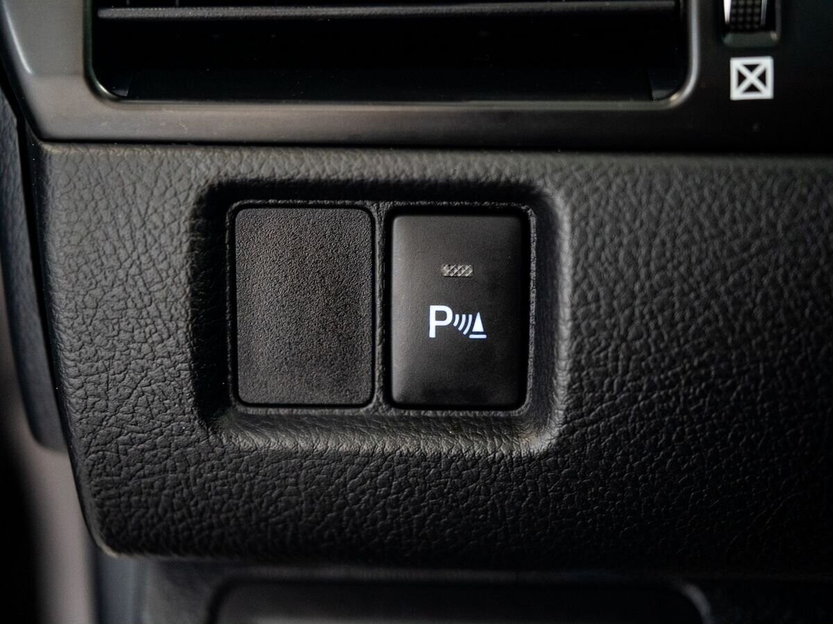 Toyota Camry 2015 - фото автомобиля