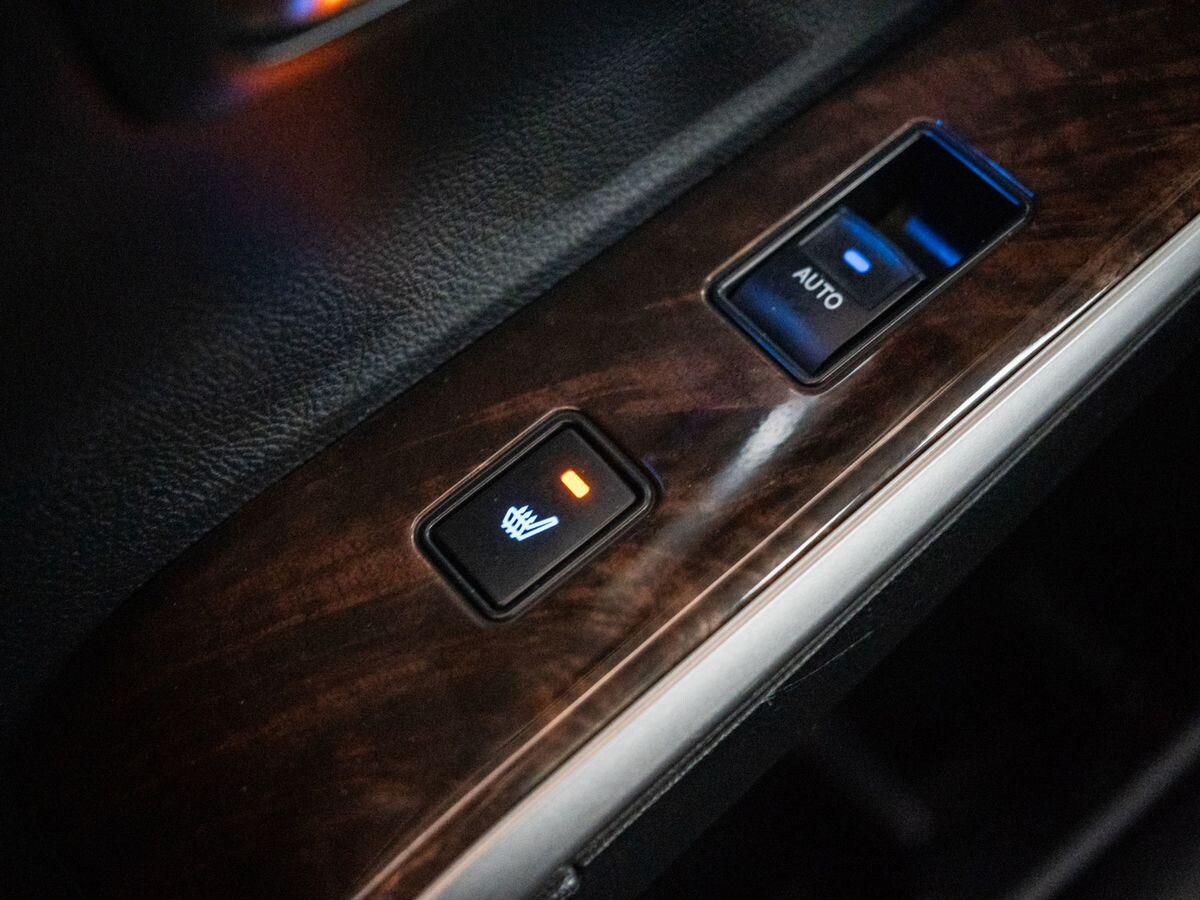 Toyota Camry 2015 - фото автомобиля