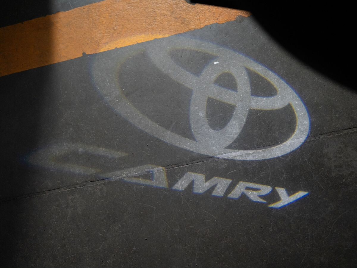 Toyota Camry 2015 - фото автомобиля