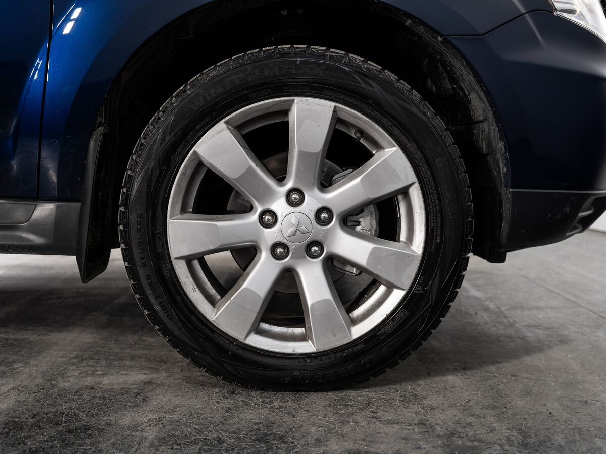 Mitsubishi Outlander 2011 - фото автомобиля