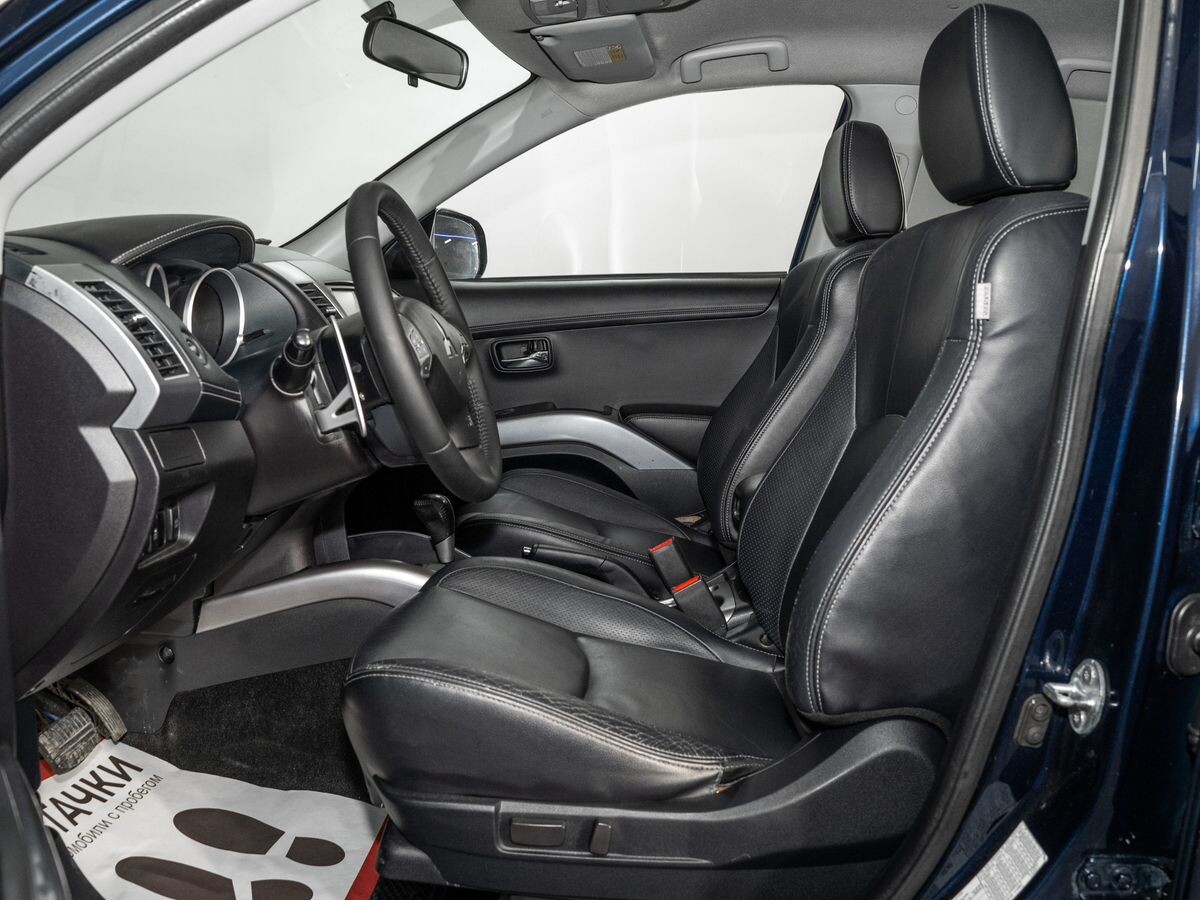 Mitsubishi Outlander 2011 - фото автомобиля