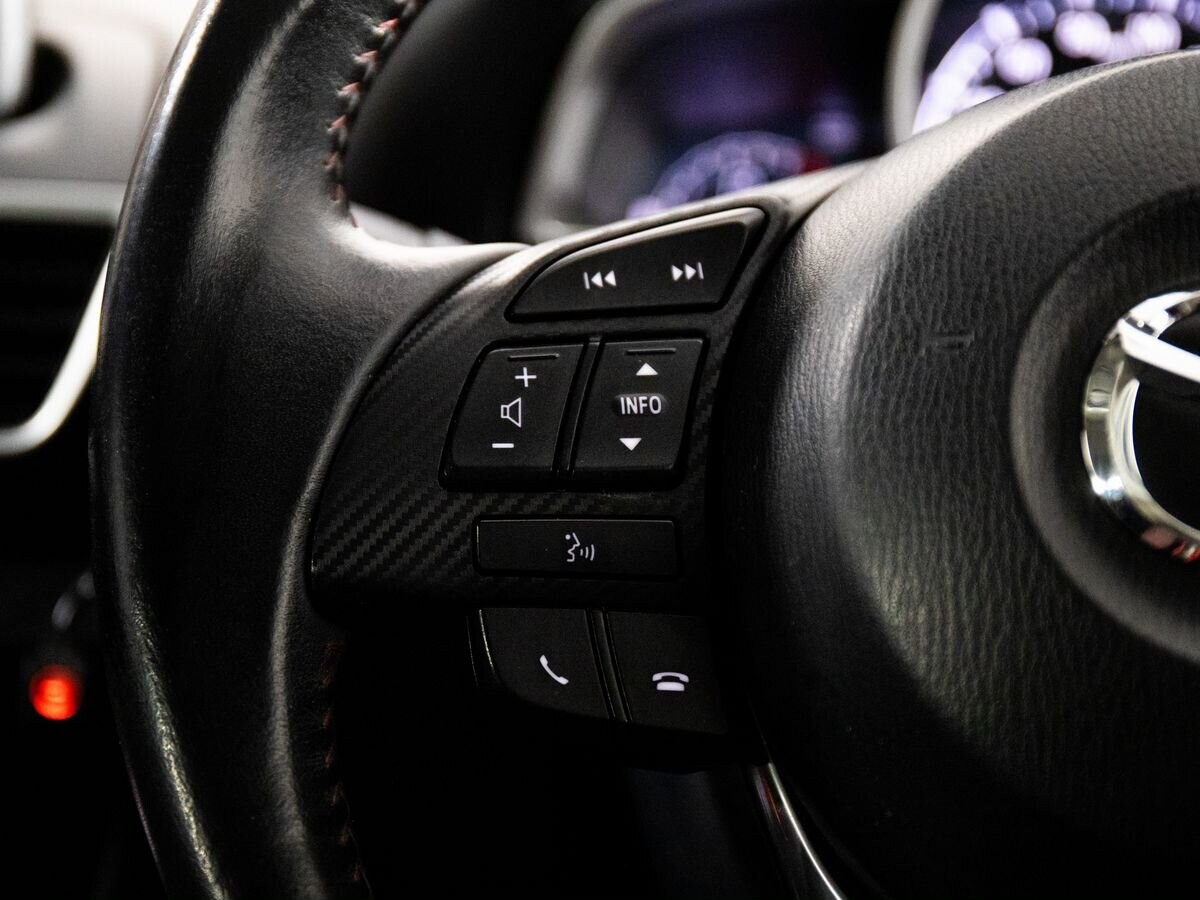 Mazda Axela 2014 - фото автомобиля