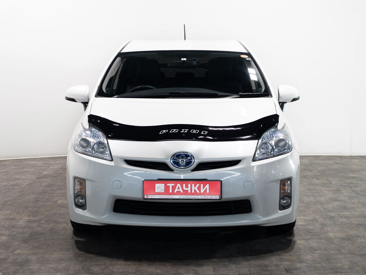 Toyota Prius 2010 - фото автомобиля