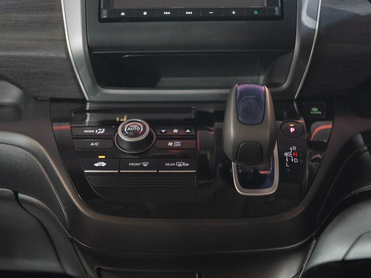 Honda Freed 2017 - фото автомобиля