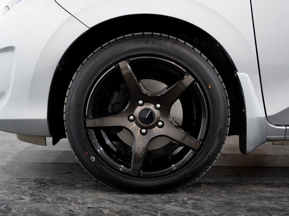 Honda Freed 2017 - фото автомобиля