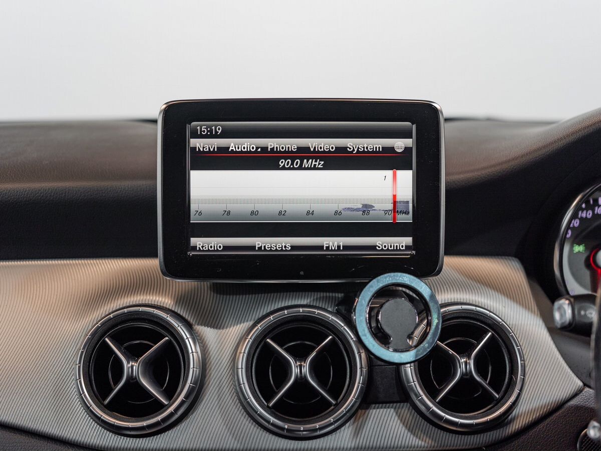 Mercedes-Benz CLA 2013 - фото автомобиля