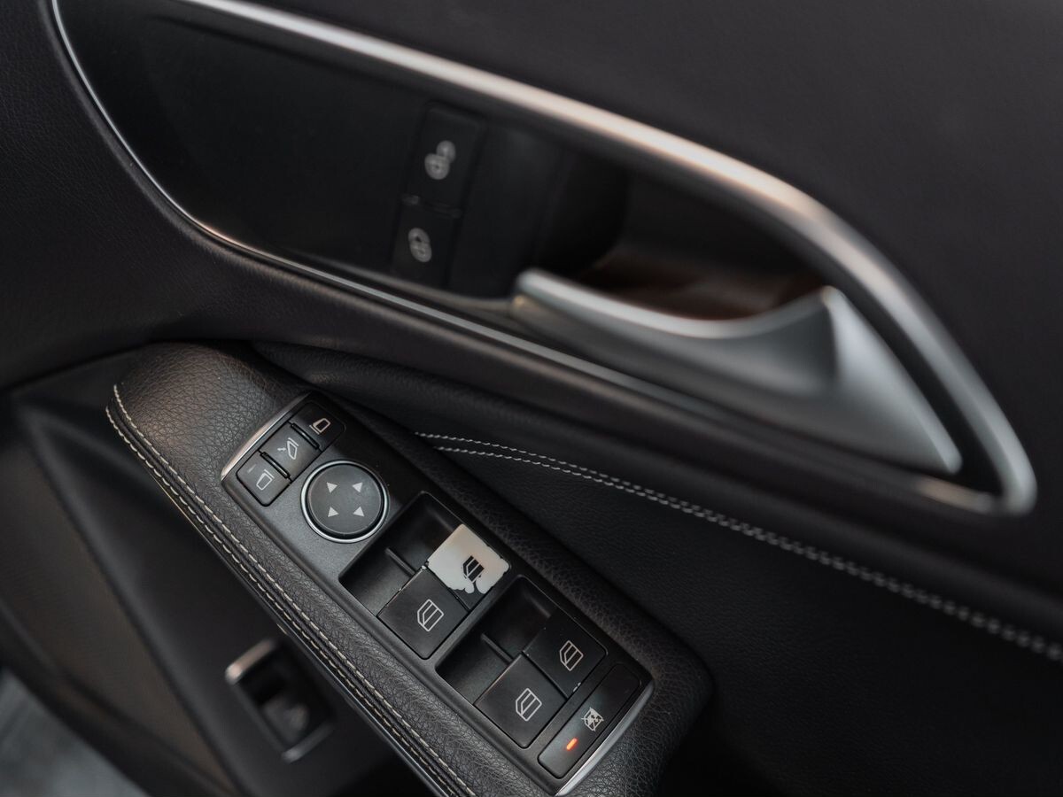 Mercedes-Benz CLA 2013 - фото автомобиля