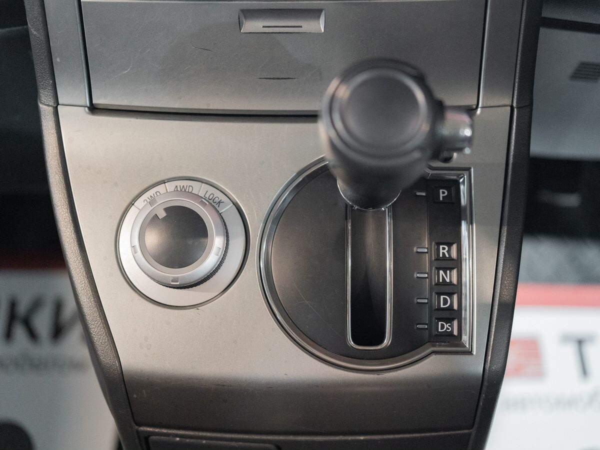 Mitsubishi Delica D:5 2011 - фото автомобиля