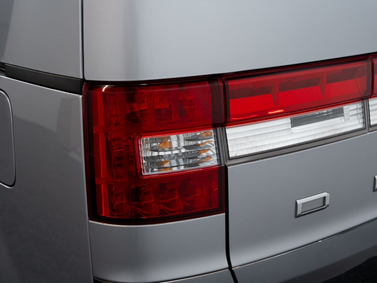 Mitsubishi Delica D:5 2011 - фото автомобиля