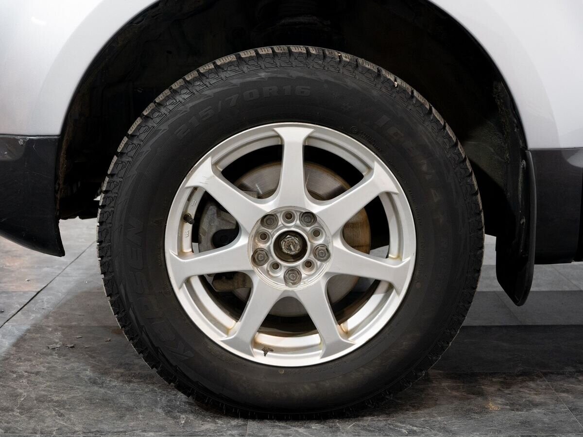 Mitsubishi Delica D:5 2011 - фото автомобиля