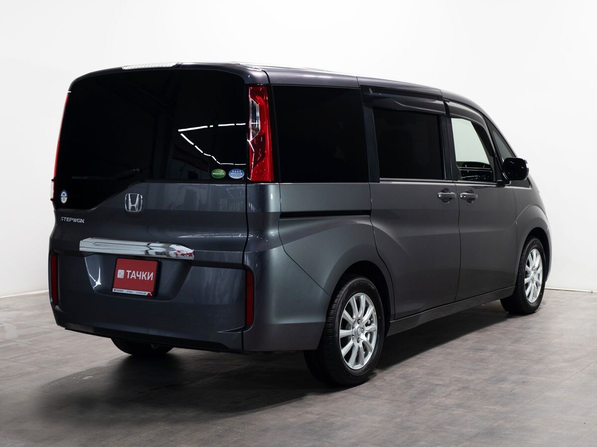 Honda Stepwgn 2018 - фото автомобиля