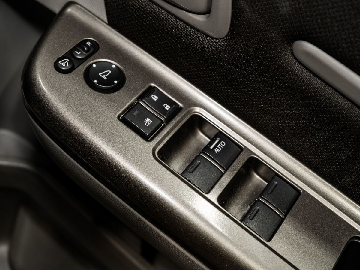 Honda Stepwgn 2018 - фото автомобиля