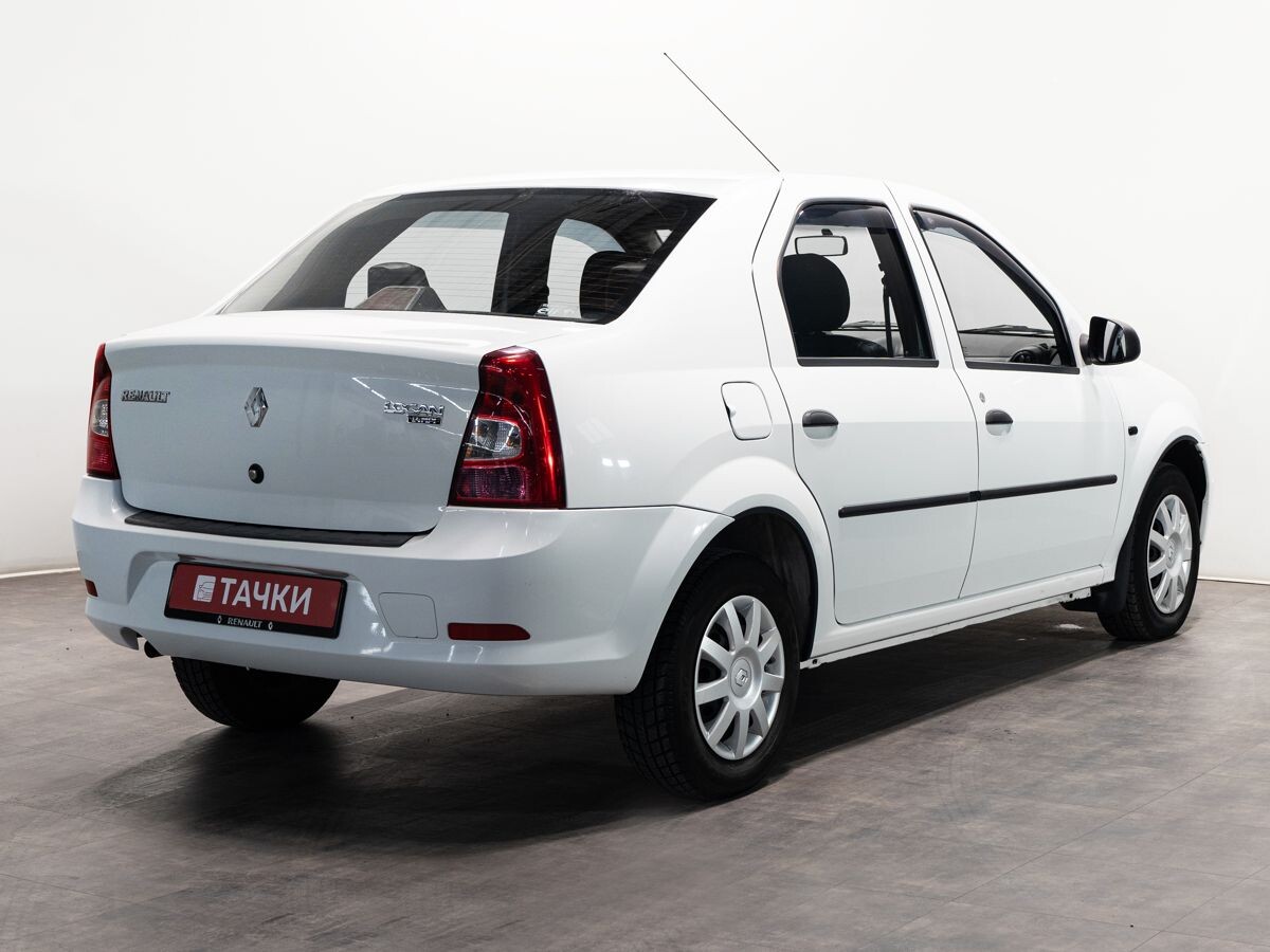 Renault Logan 2011 - фото автомобиля