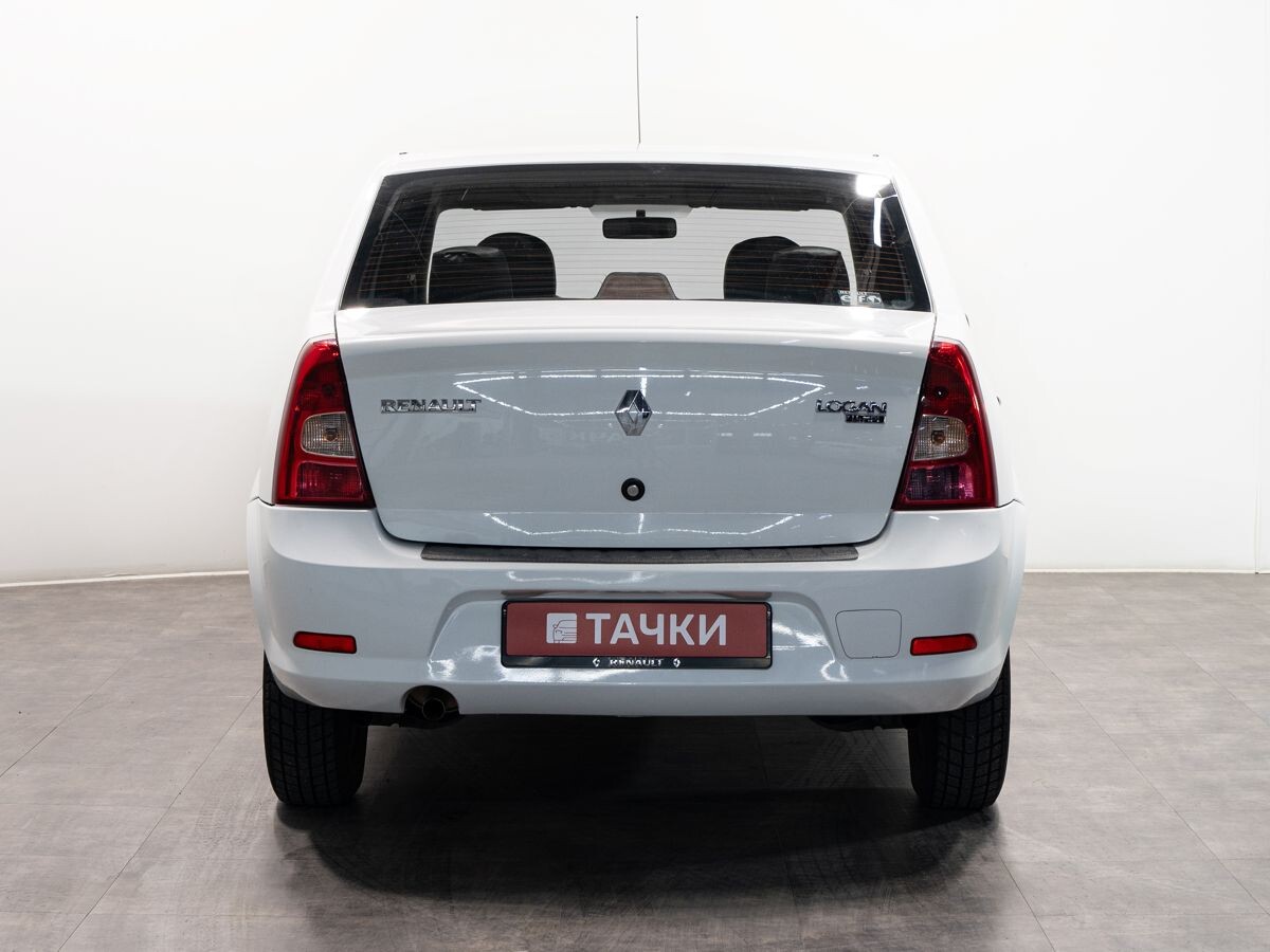 Renault Logan 2011 - фото автомобиля