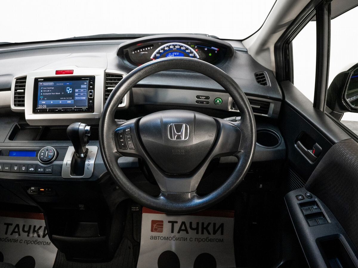 Honda Freed 2014 - фото автомобиля