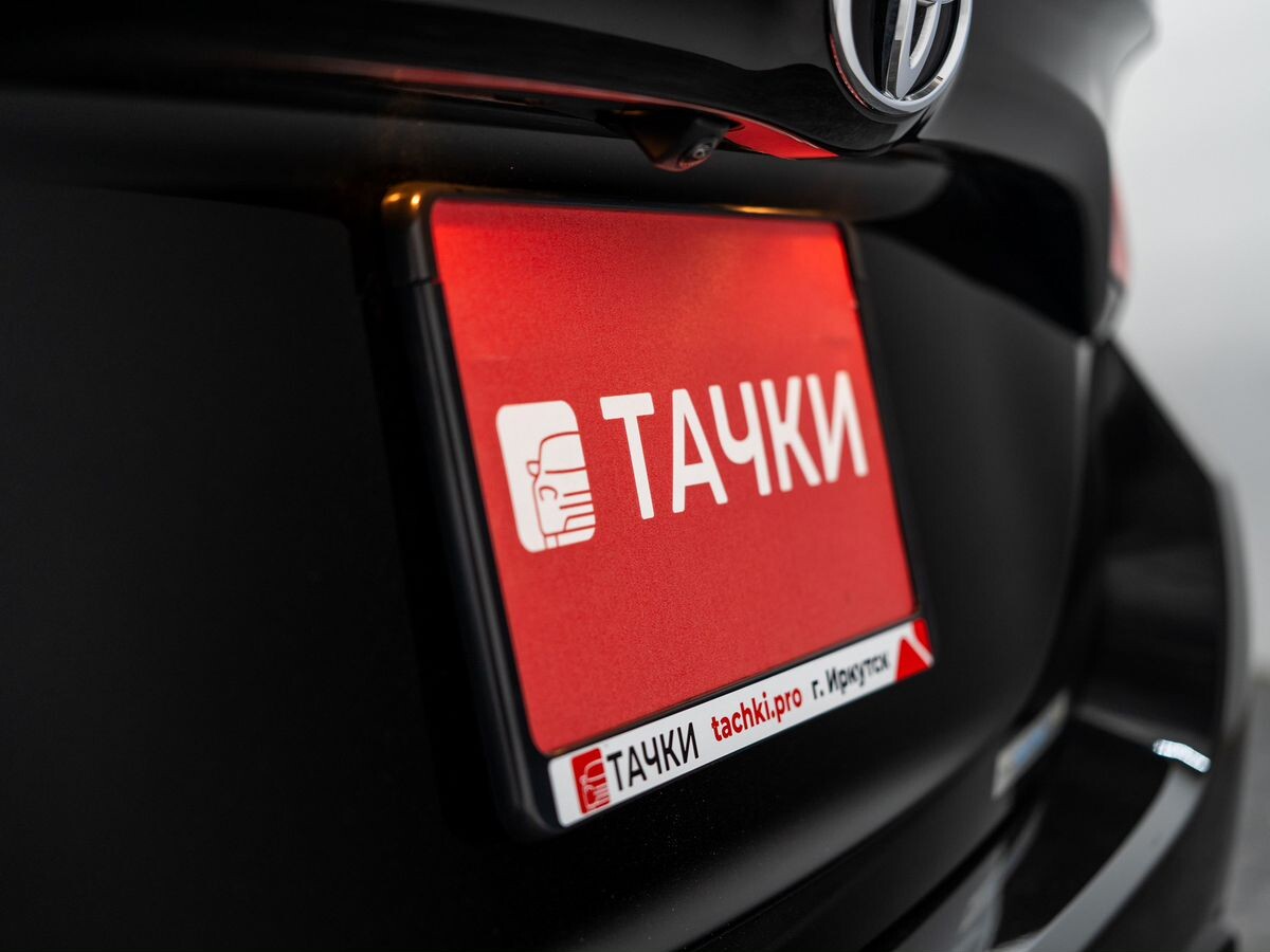 Toyota Yaris 2021 - фото автомобиля