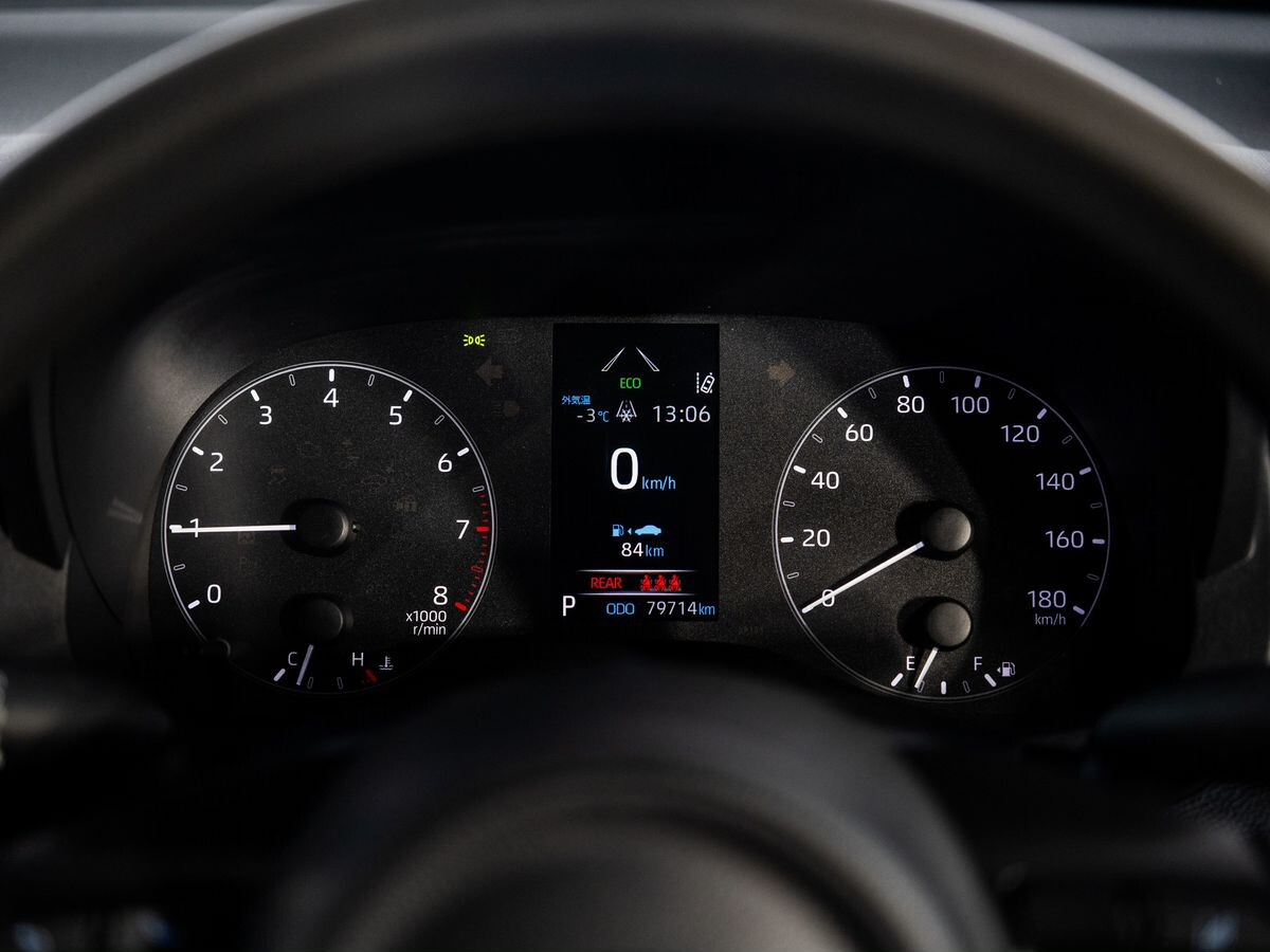 Toyota Yaris 2021 - фото автомобиля