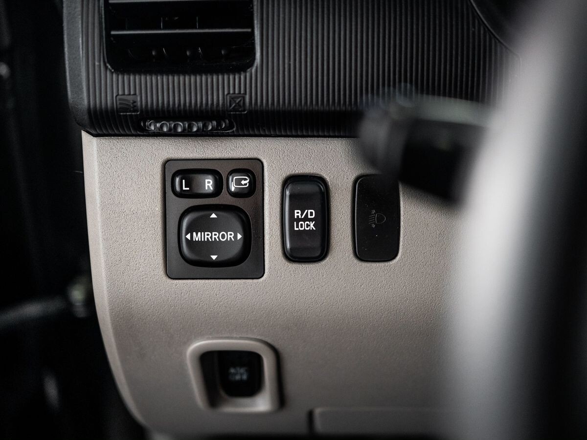 Mitsubishi Pajero Sport 2011 - фото автомобиля