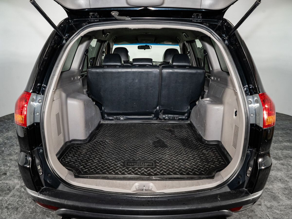 Mitsubishi Pajero Sport 2011 - фото автомобиля