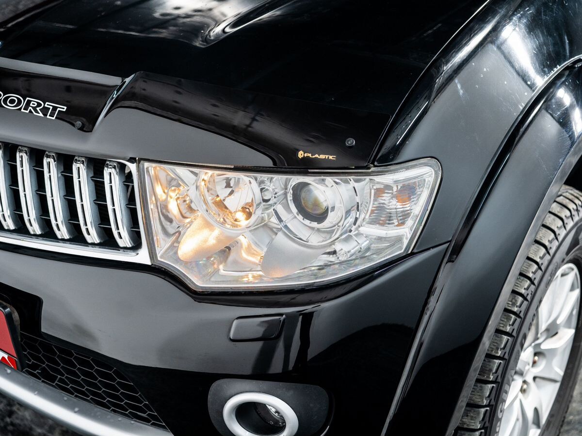 Mitsubishi Pajero Sport 2011 - фото автомобиля