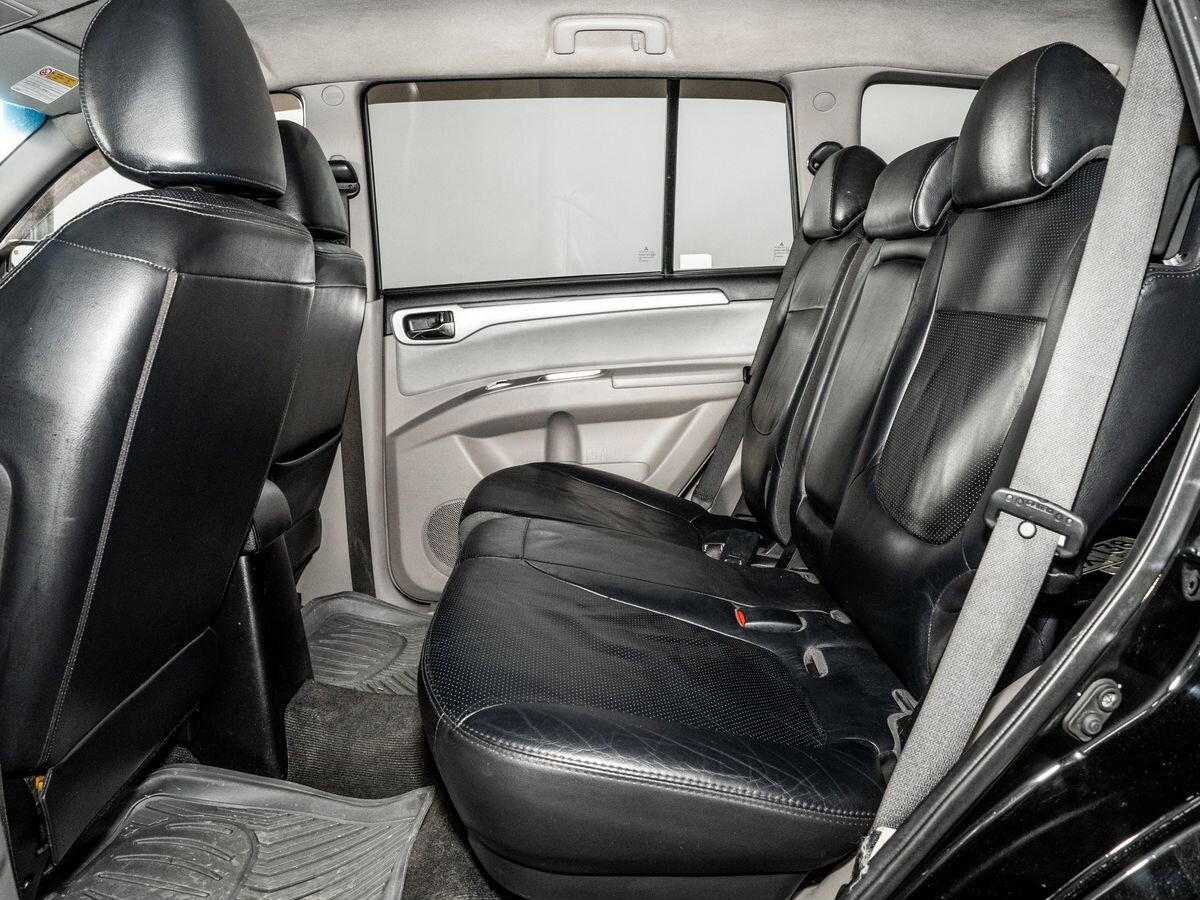 Mitsubishi Pajero Sport 2011 - фото автомобиля