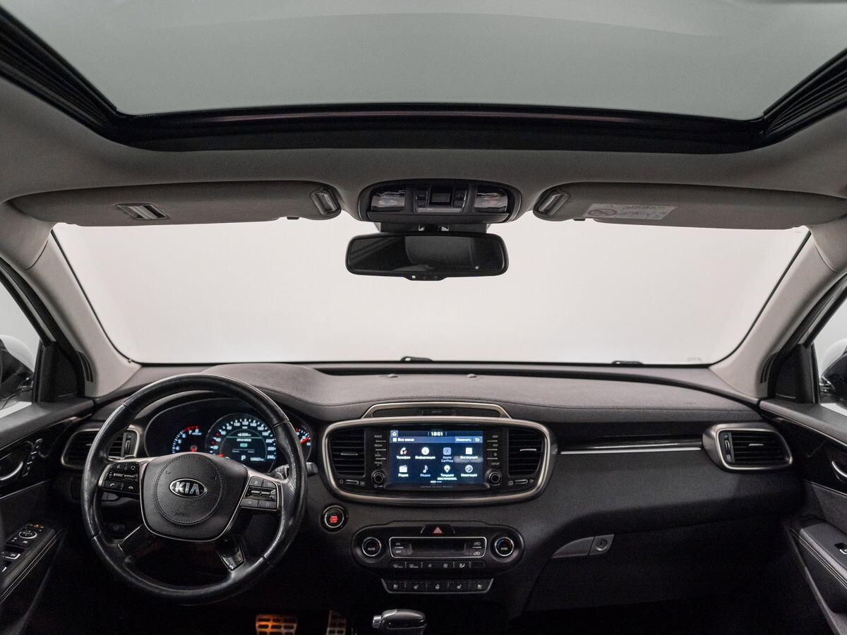 Kia Sorento 2018 - фото автомобиля