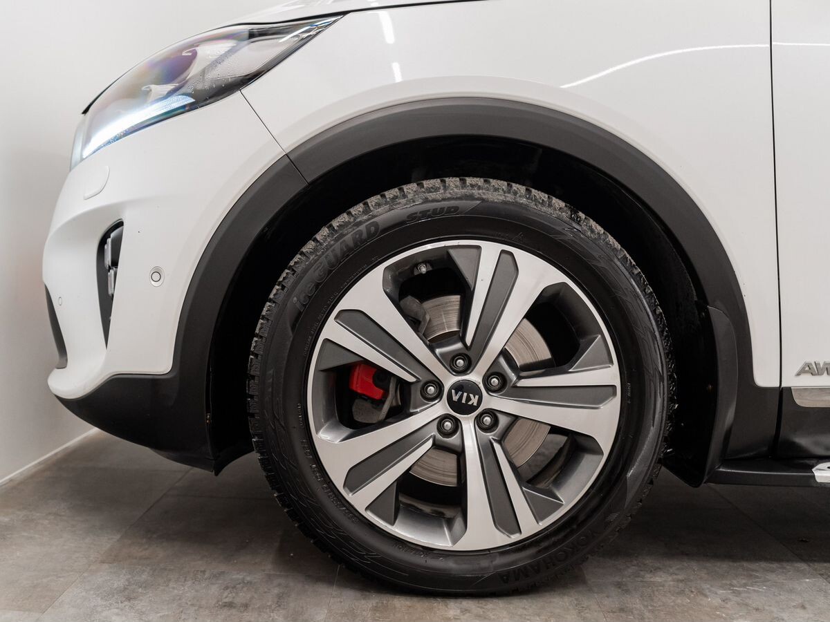 Kia Sorento 2018 - фото автомобиля