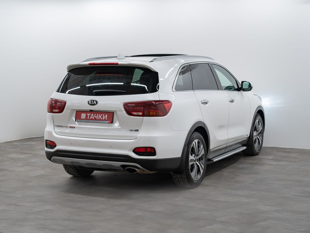 Kia Sorento 2018 - фото автомобиля