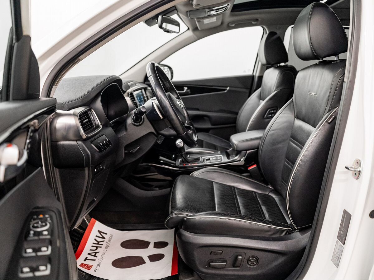 Kia Sorento 2018 - фото автомобиля