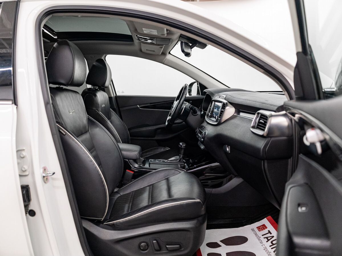 Kia Sorento 2018 - фото автомобиля