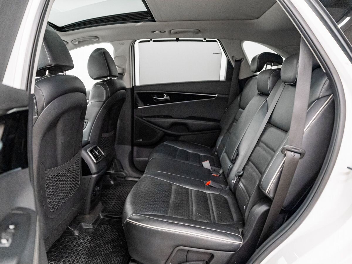 Kia Sorento 2018 - фото автомобиля